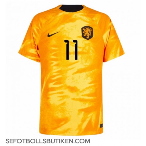 Nederländerna Steven Berghuis #11 Replika Hemma matchkläder VM 2022 Korta ärmar